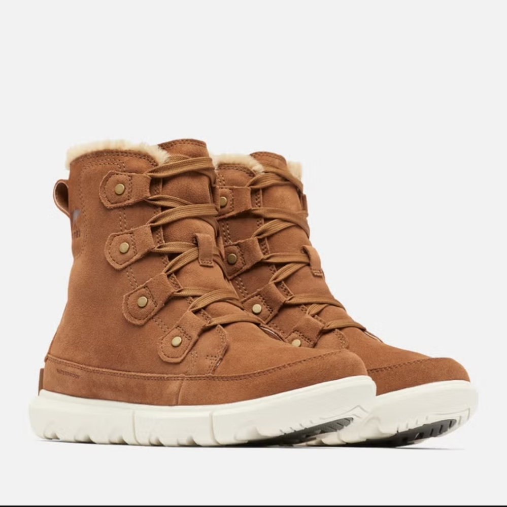 Sorel Women's Joan explorer boots 8.5